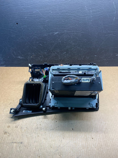 2006 - 2011 Honda Civic Radio AM/FM Climate Control Air Vent Bezel AC6974 DG5