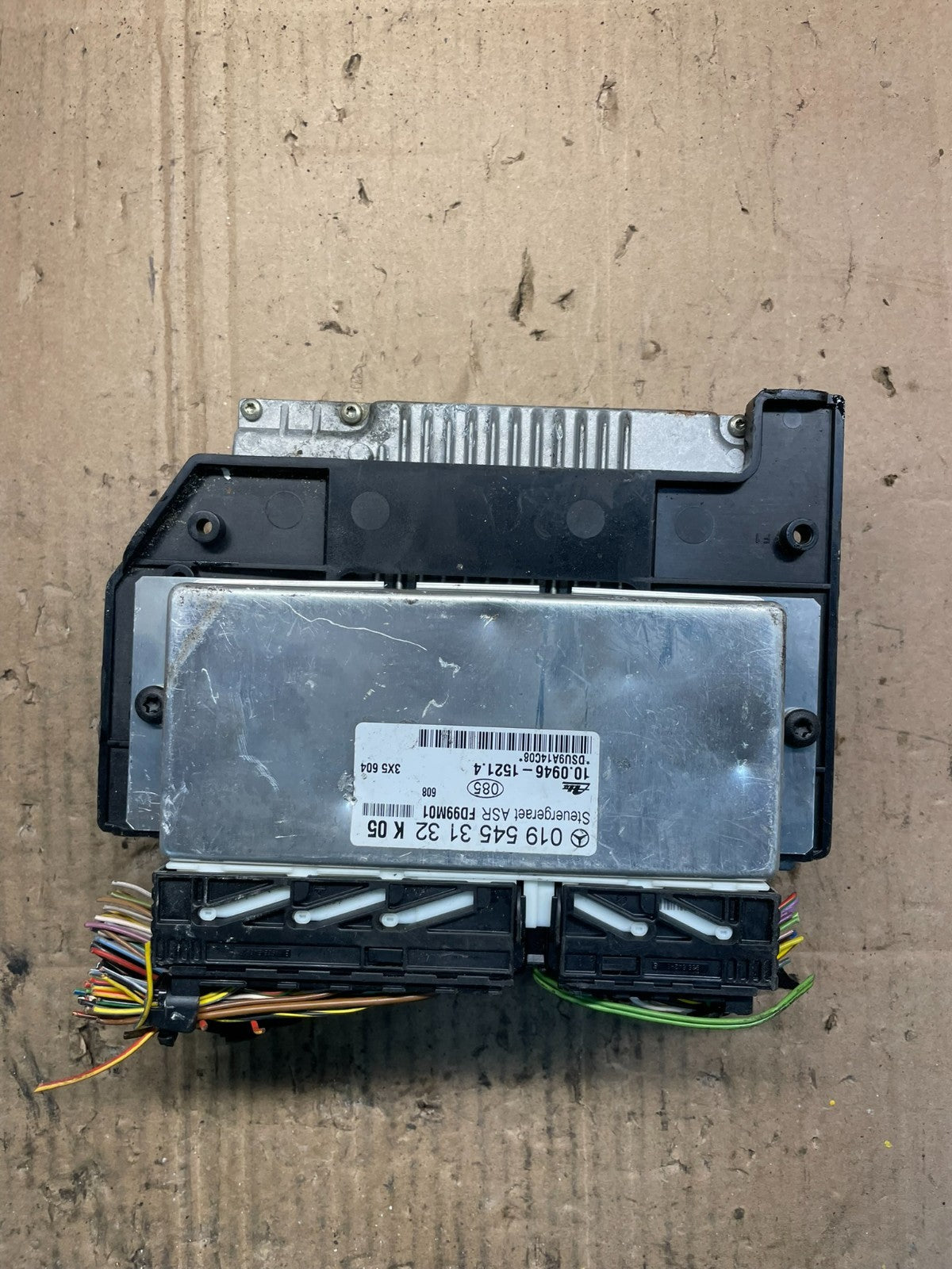 1998 2000 Mercedes Benz ML320 Engine Computer ECM a0255458632 S4755 DG2