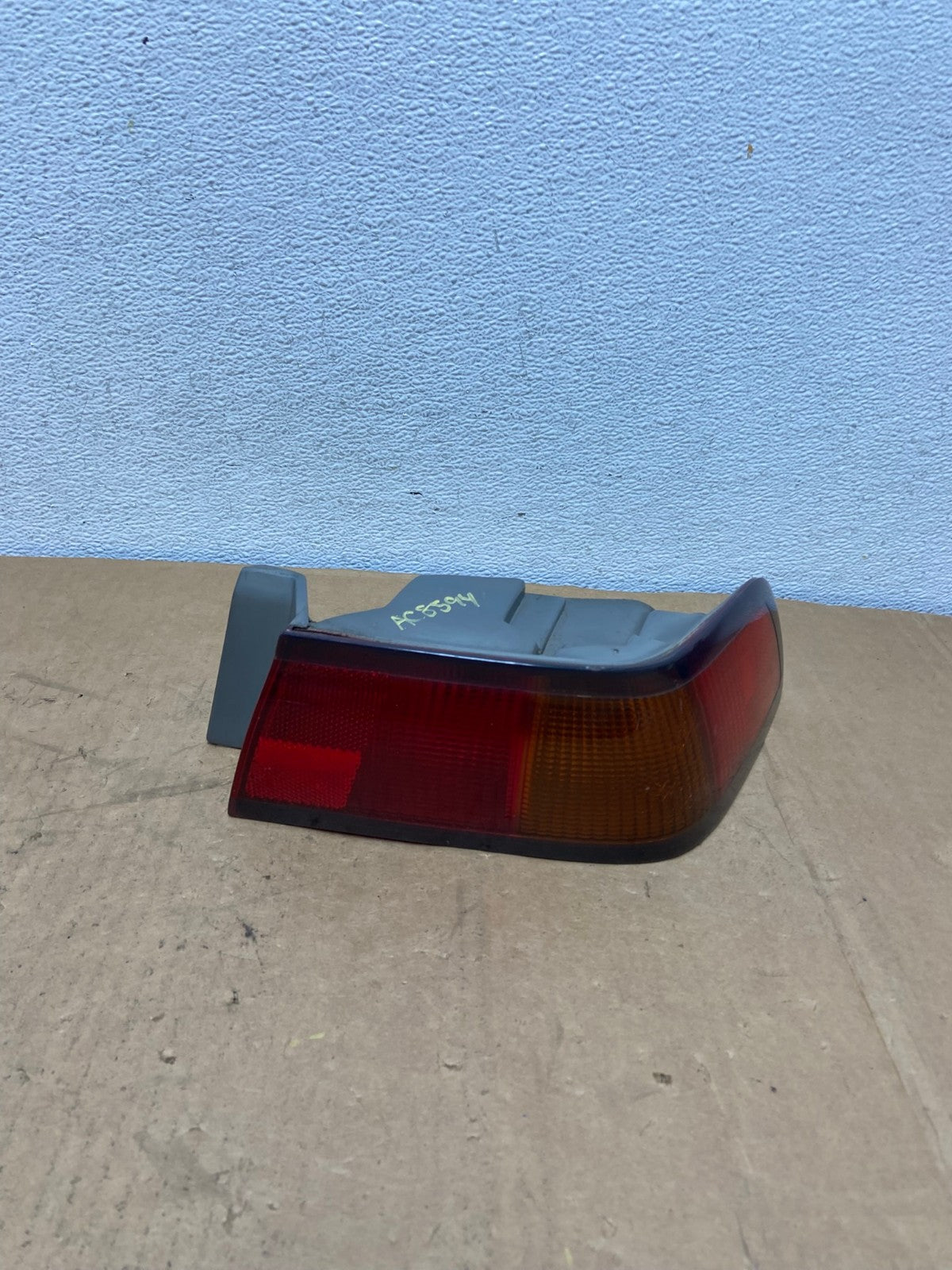 1997 1998 1999 Toyota Camry Tail Light Right Passenger Rh Side AC8594 LK0