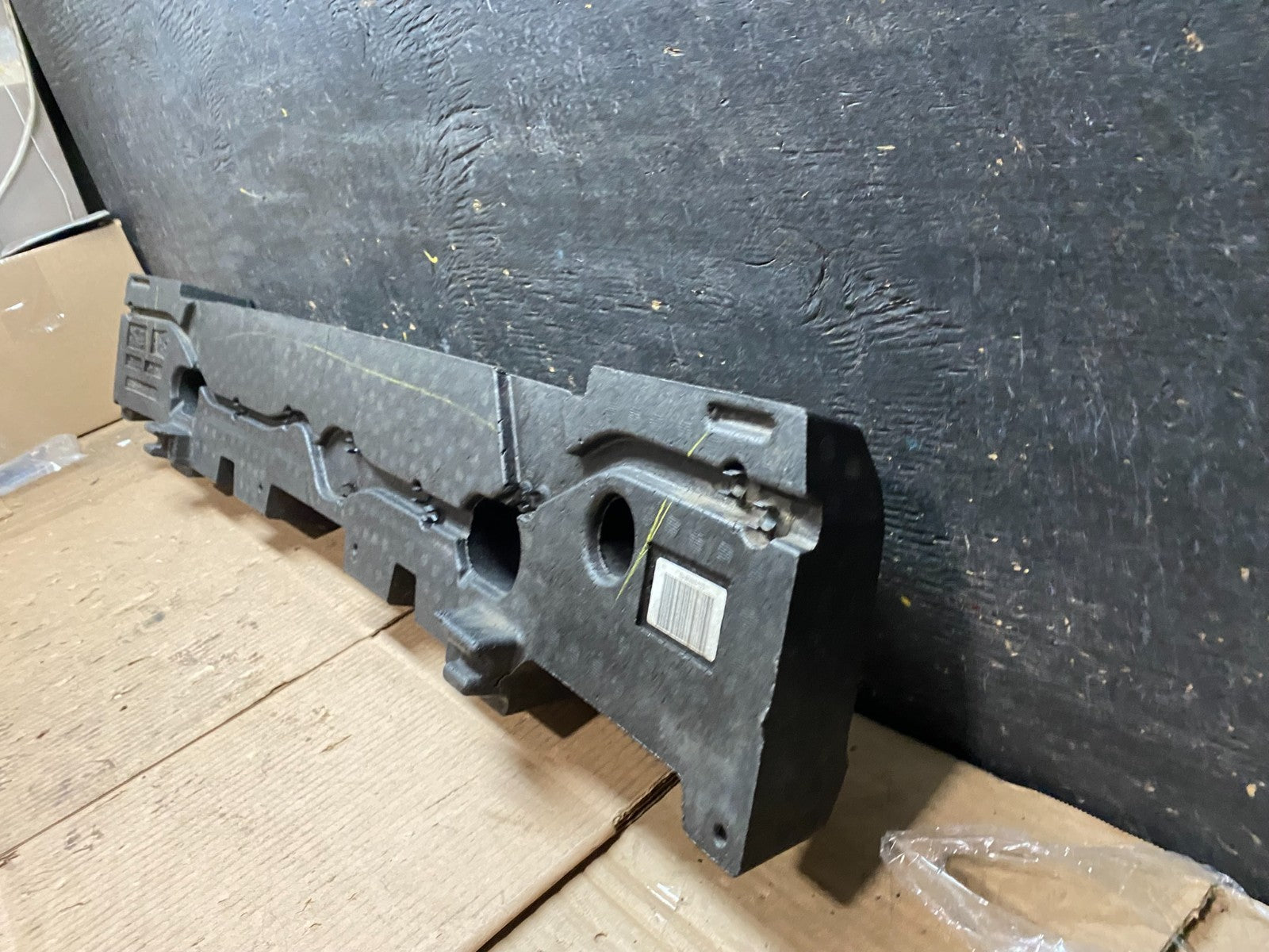 2010-2015 Jaguar XJ XJL Front Bumper Absorber Energy Impact  OEM w4610 DG4