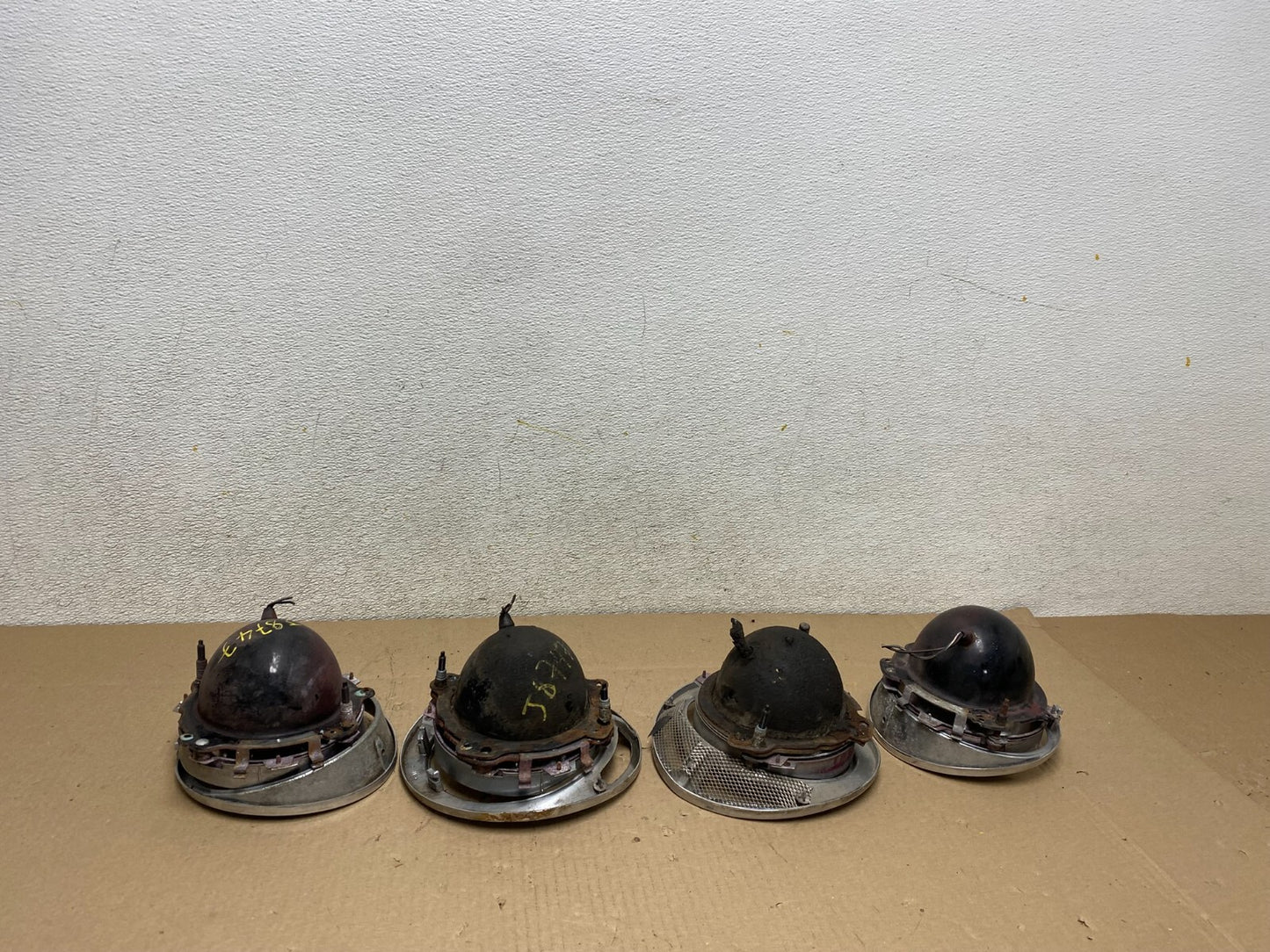 1975 to 1979 Jaguar XJ12 Right+Left Side Headlights J87477
