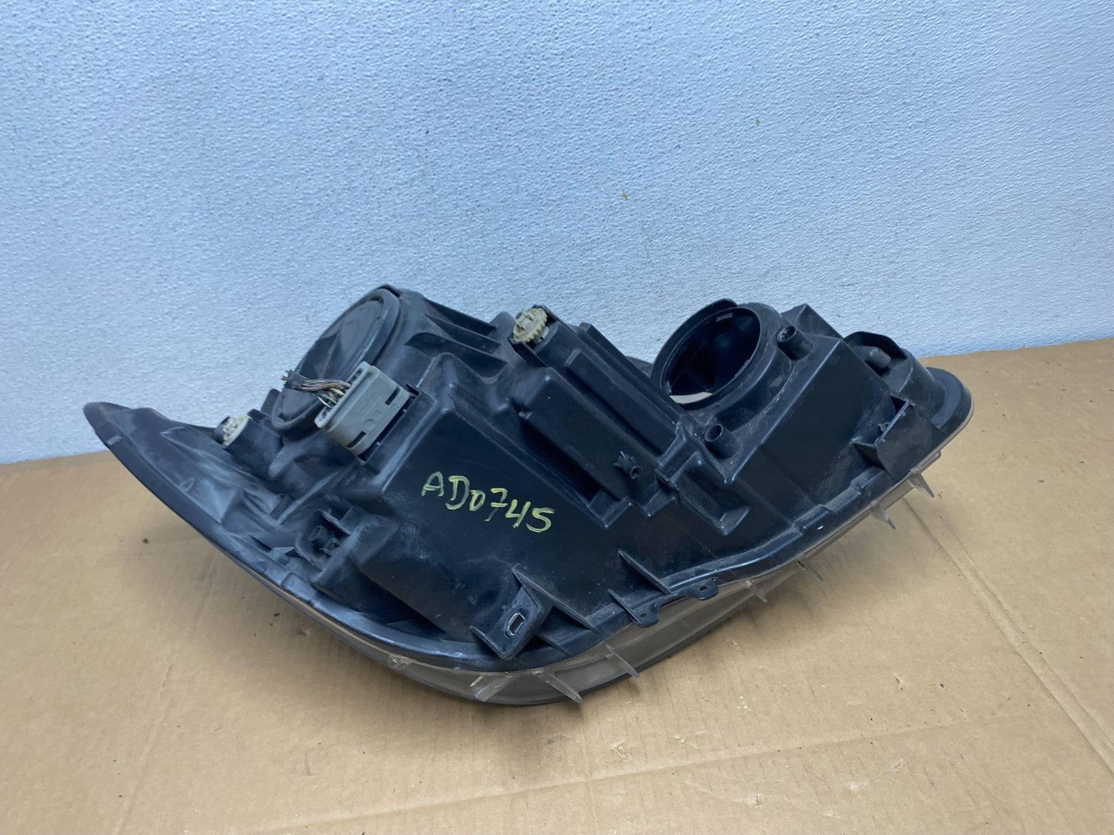 2014 to 2017 Mercedes Sprinter Headlight Left Driver LH Halogen AD0745 DW8