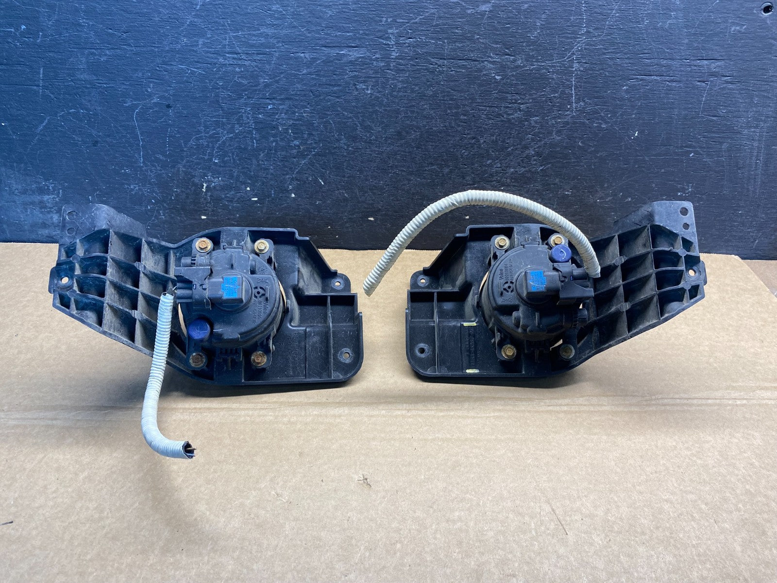 2011 - 2015 Ford Explorer Front Left+Right Side Fog Light AF6863 DG2