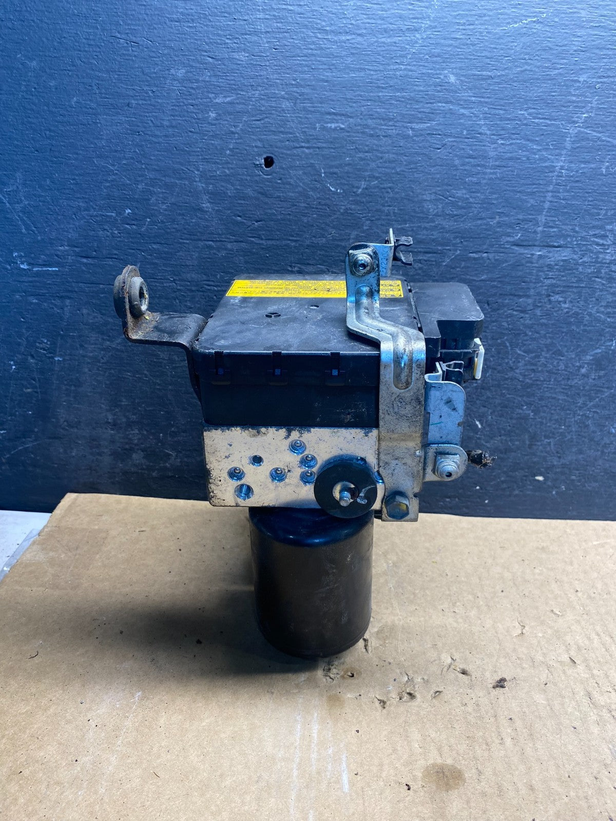 2004 - 2009 Toyota Prius ABS Brake Pump Anti Lock Module ag7231 DG3