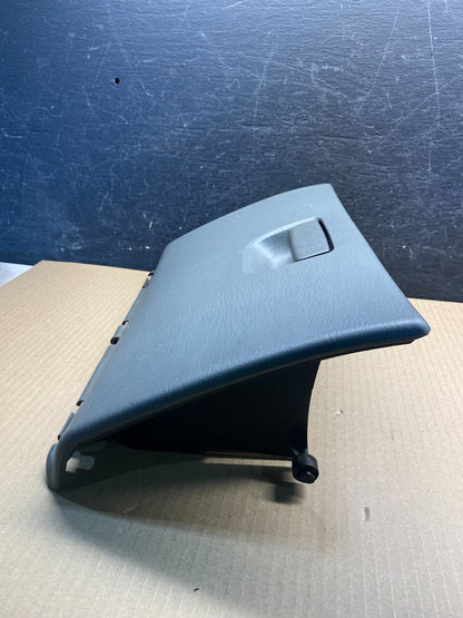 2001 - 2007 Chrysler Town Country Right Passenger Glove Box ah7421 DG2