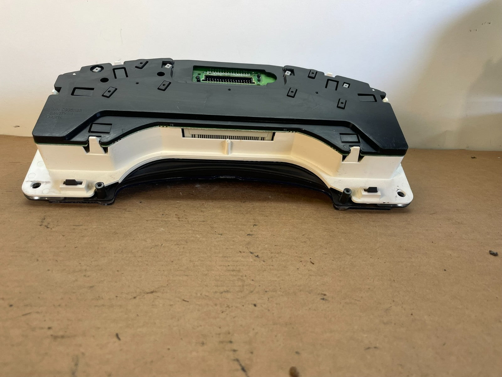 2000 to 2005 Chevrolet Astro Cluster Gauge Speedometer ECM AG0702 DW9