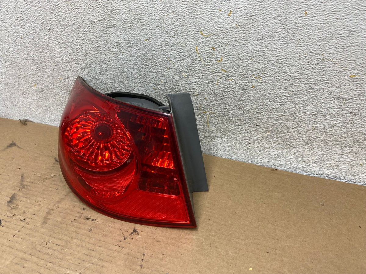 2007 to 2010 Hyundai Elantra Sedan Left Driver Side Tail Light AH4295 LK2
