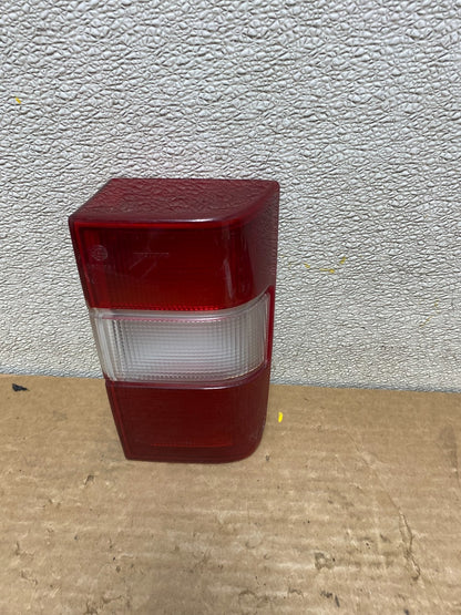 1993 to 1994 Volvo 850 SEDAN Left Driver Side Tail Light Inner Z30100