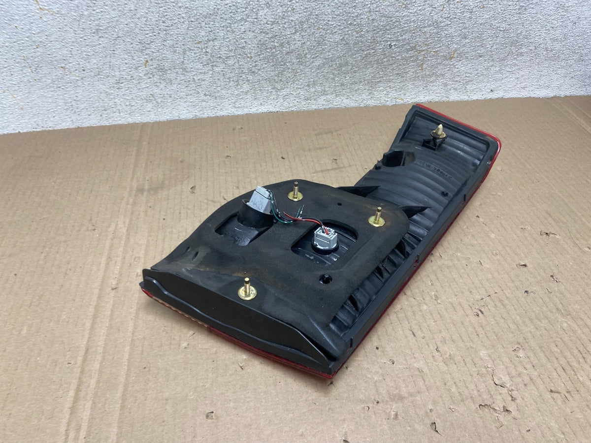 1998 to 2000 Honda Accord Right Passenger Side Inner Tail Light AI9547 LK7