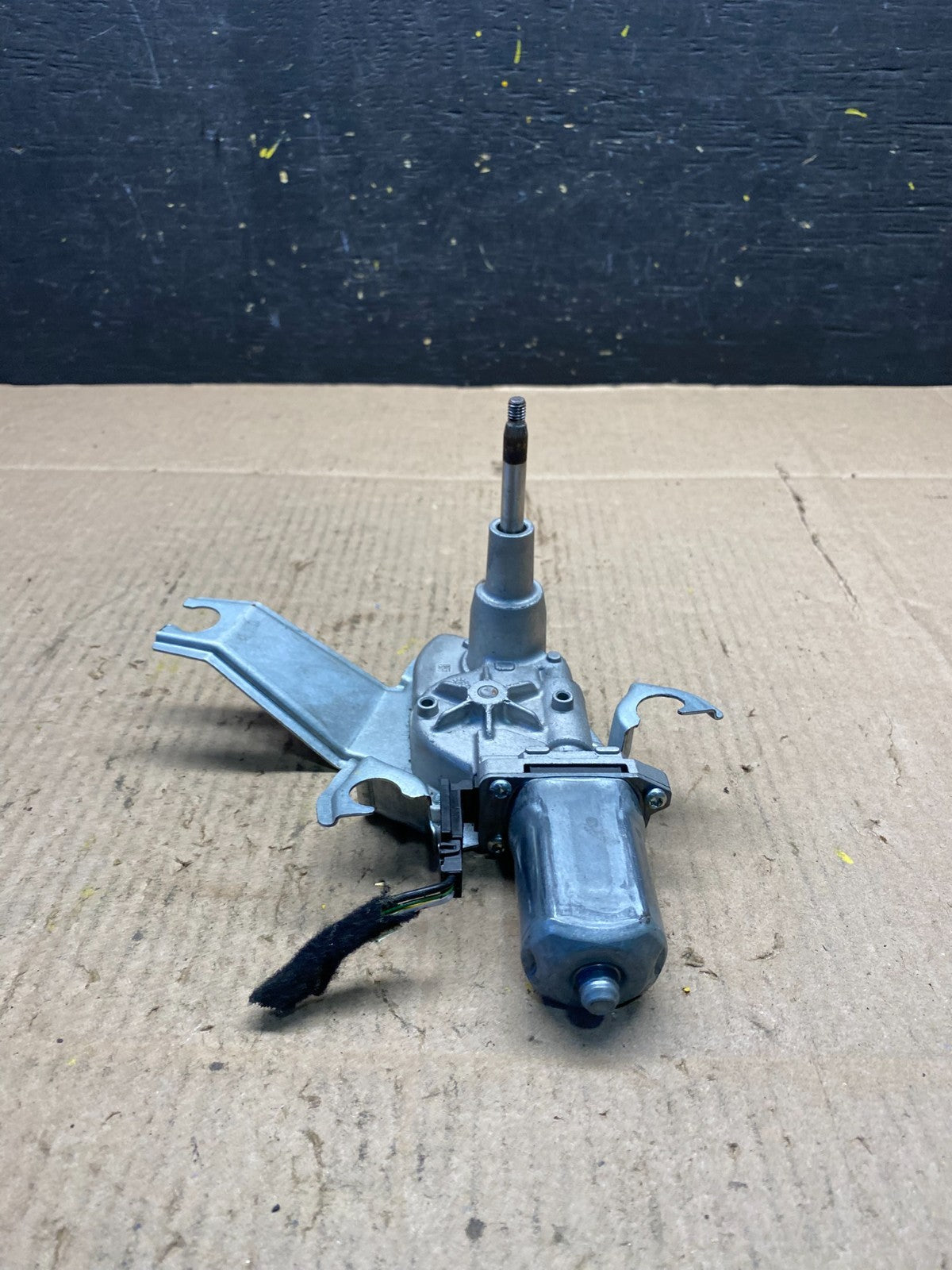 2015 - 2018 Jeep Renegade Tailgate Back Door Rear Wiper Motor Wiper r6121  DG2