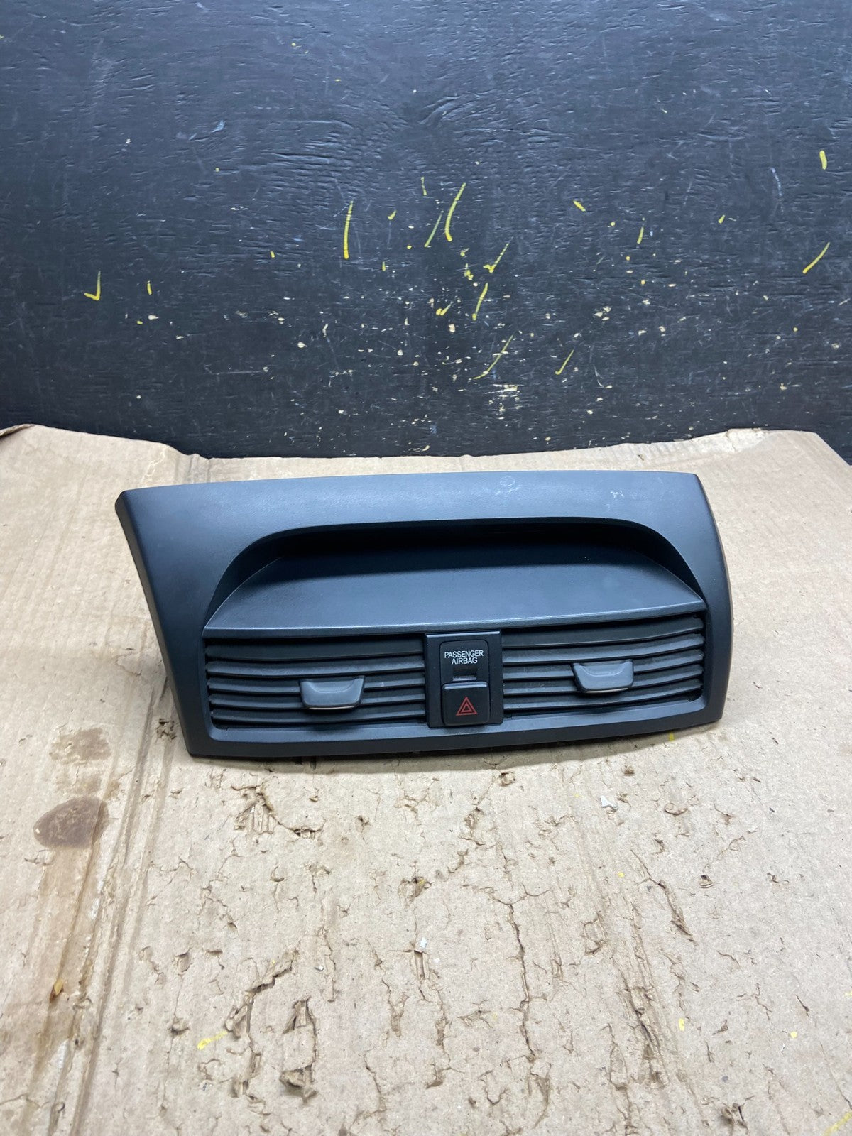 2004 to 2008 Acura TL Front Dash Dashboard AC Center Clock Air Vent x6244 DG0
