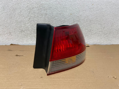 2001 to 2002 Honda Accord Sedan 4door Right Passenger Tail Light AG8099 LK1