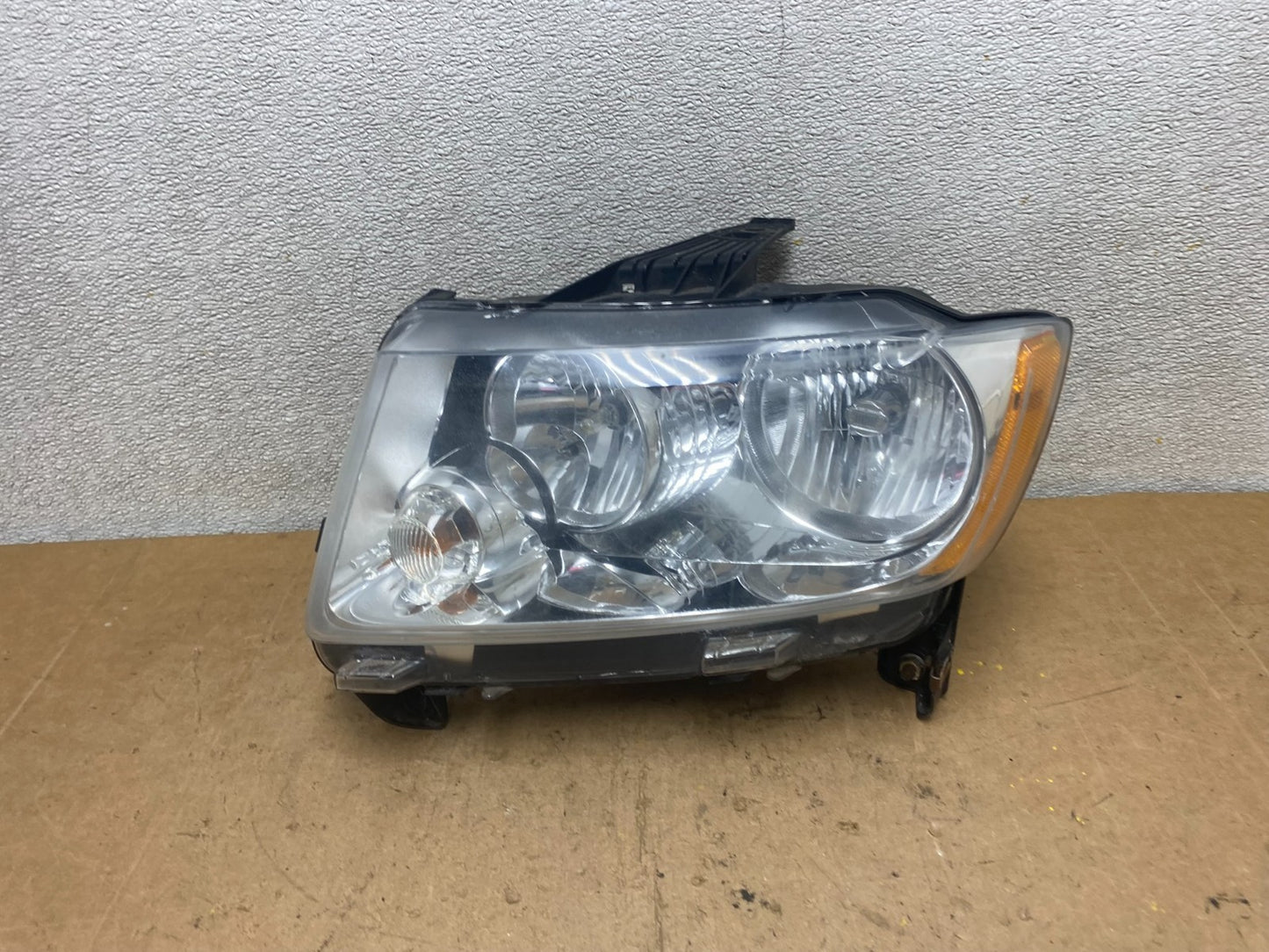 2011 to 2013 Jeep Grand Cherokee Halogen Left Driver Lh Headlight Oem X7271 DW0