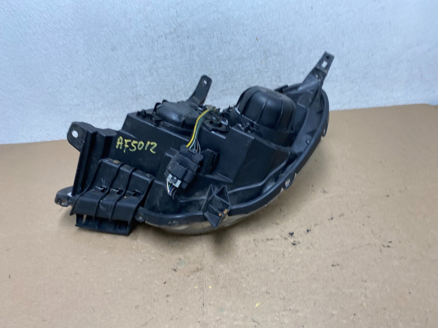 2010 - 2015 Chevrolet Equinox Halogen Headlight Right Passenger Side AF5012 DW7