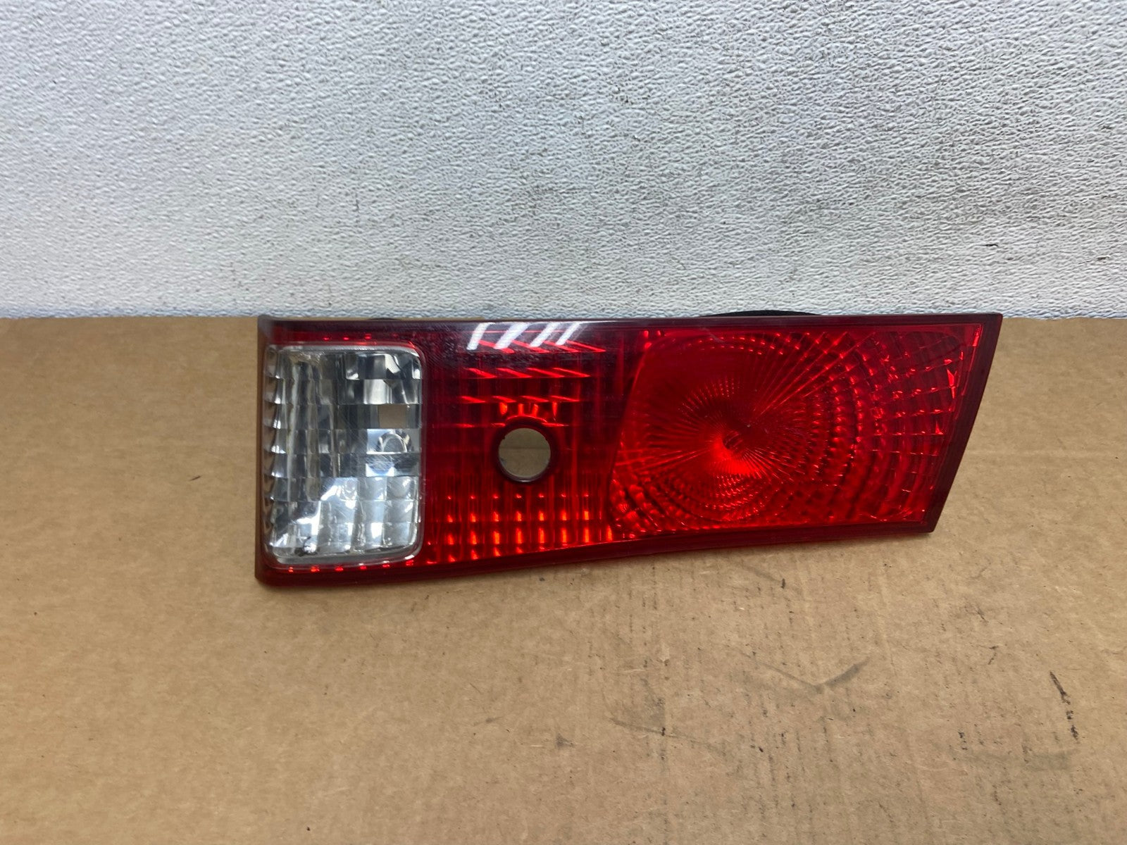 2000-2001 Toyota Camry Tail Light Right Passenger Rh Side Inner AD5460 LK0