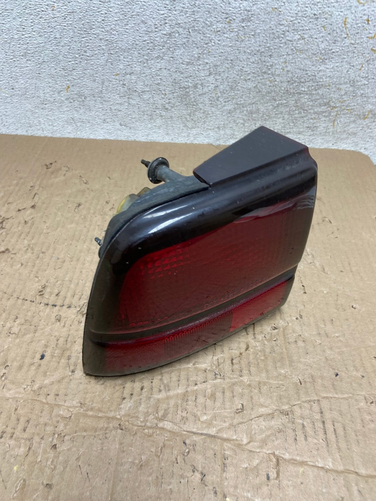 1991 - 1994 Chevrolet Cavalier Left Driver LH Side Tail Light AI1375 LK2