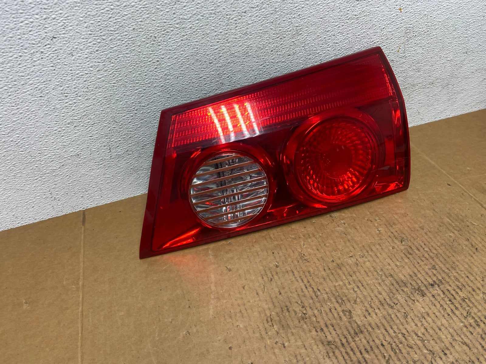 2006 to 2010 Toyota Sienna Right Passenger Rh Inner Tail Light AE0199 LK2