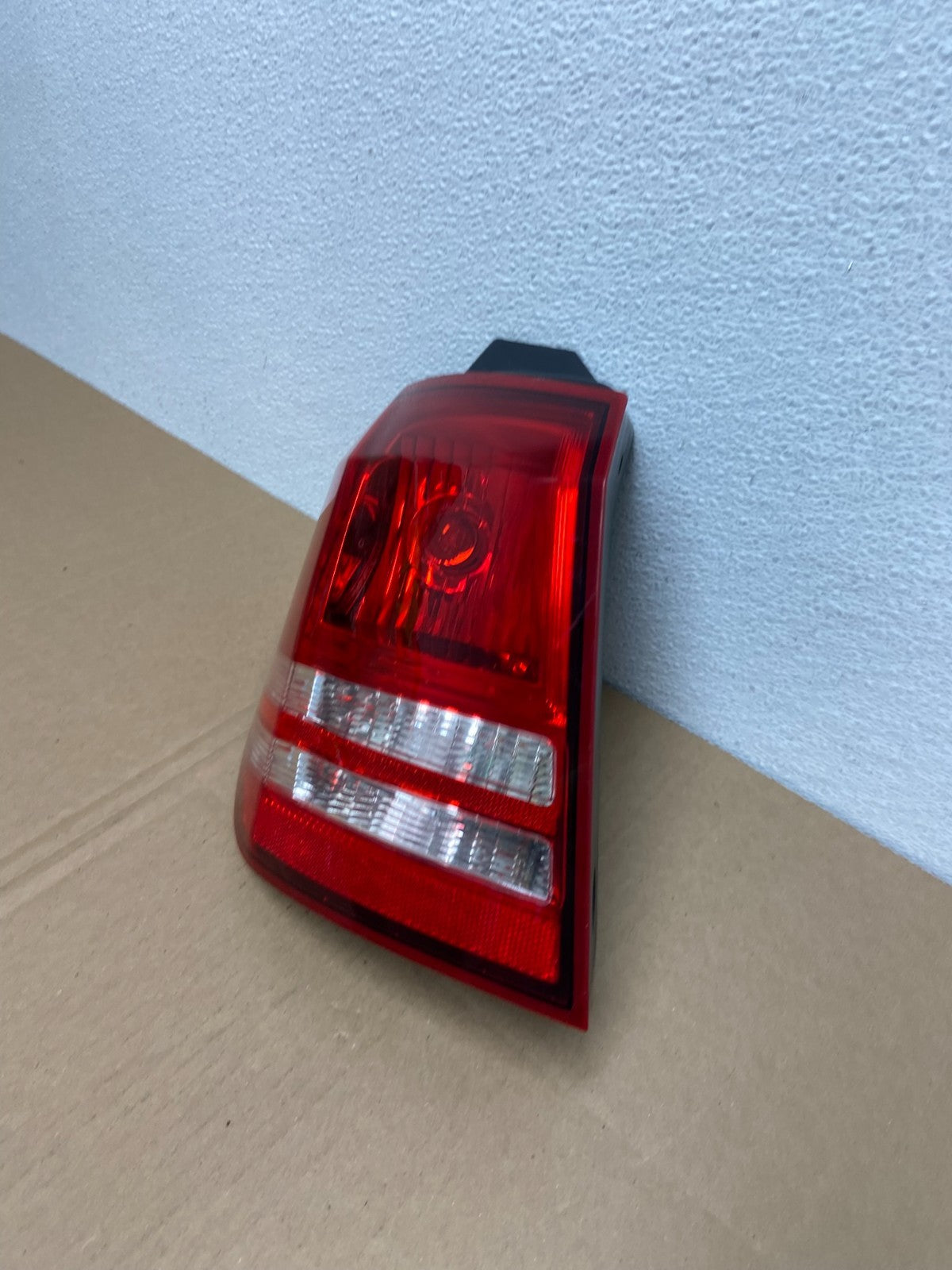 2009 2010 2011 Dodge Journey Left Driver Lh Tail Light Oem AB6776 DW1