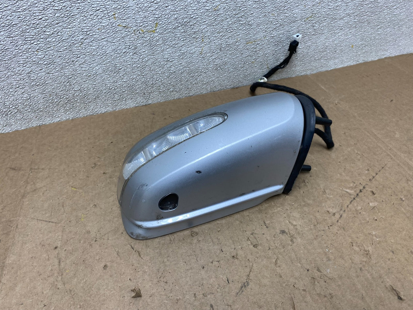 2007 2008 Mercedes GL-Class Right Passenger Door View Mirror OEM W8808 DW3