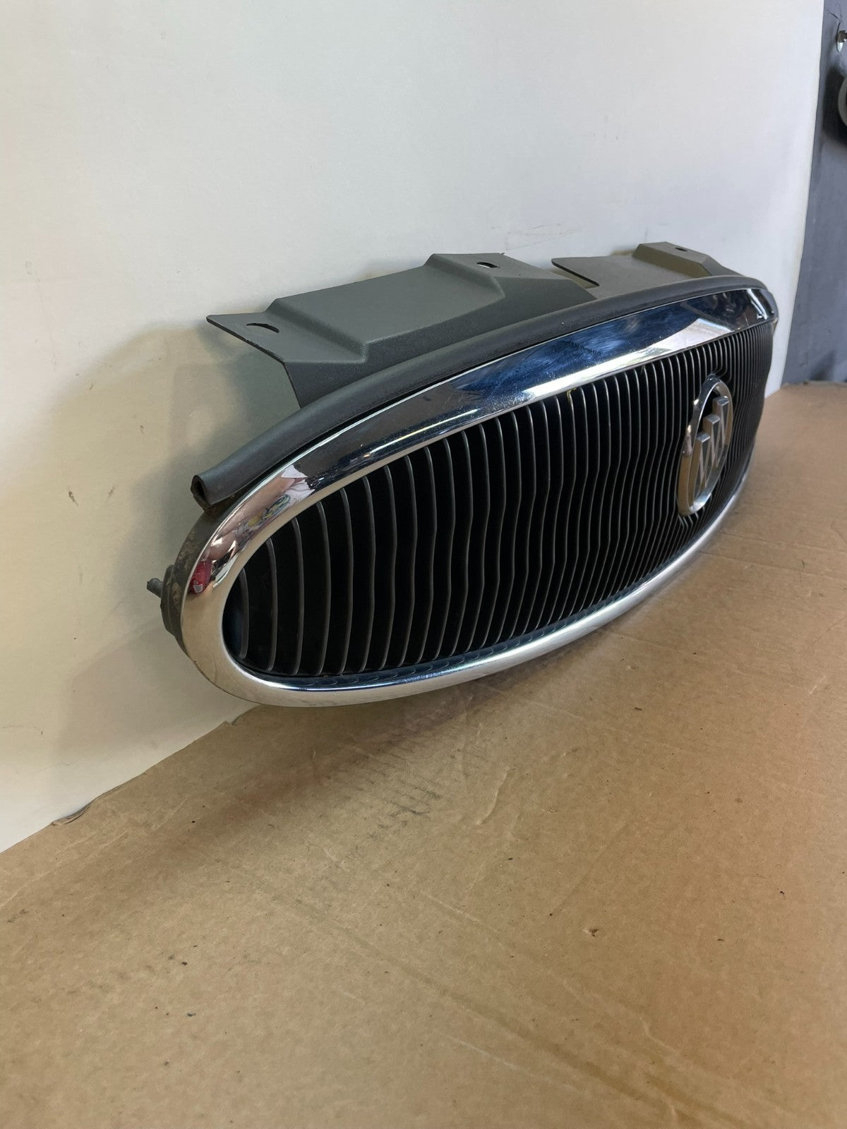 2005 2006 2007 Buick LaCrosse Allure Chrome Front Grill Grille AG9799 DG2