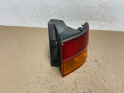 2002 2003 2004 Honda Odyssey Right Passenger Side Tail Light AE9843 LK2