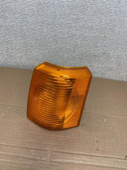 1995 - 1999 Land Range Rover Left Driver Front Corner Light Turn Signal AB12680