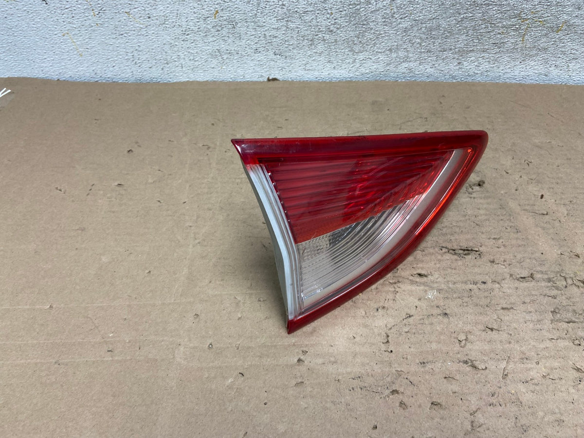 2013 to 2016 Ford Escape Left Driver LH Side Inner Tail Light AI1109 LK2
