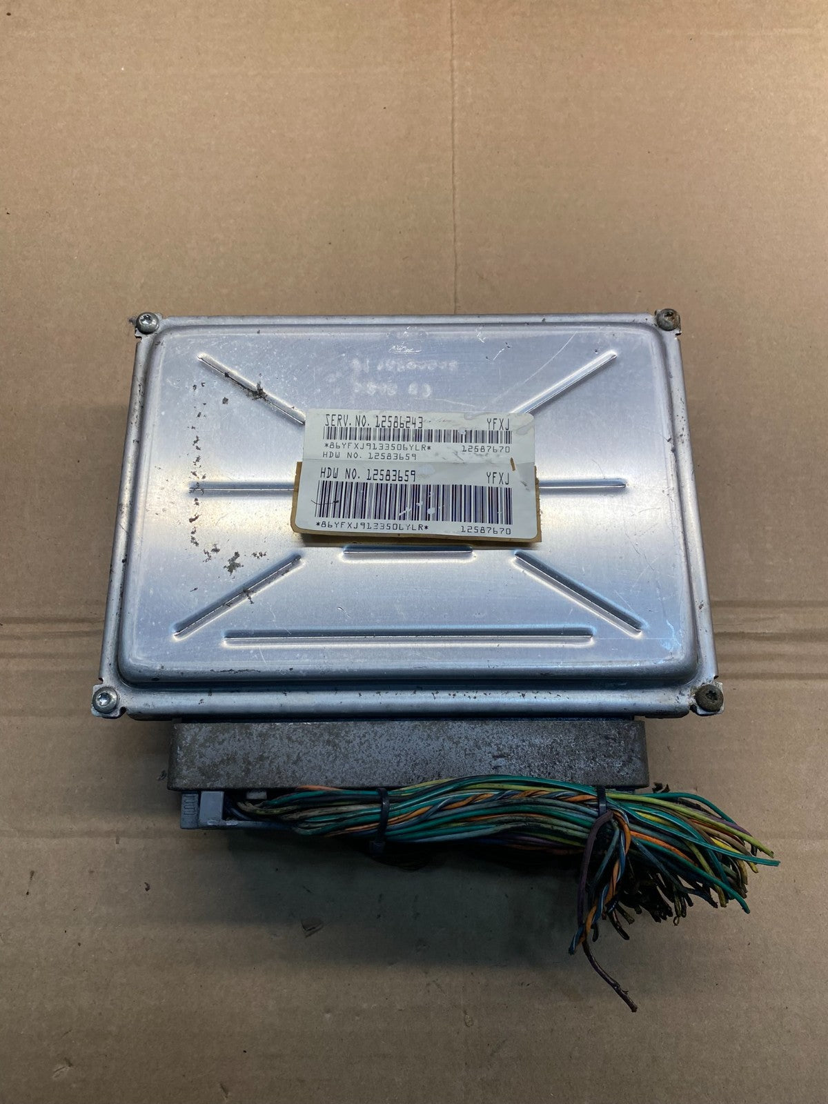2003-2006 Chevrolet Tahoe Silverado Engine Control Unit Module ECM ECU AE9971 DG0