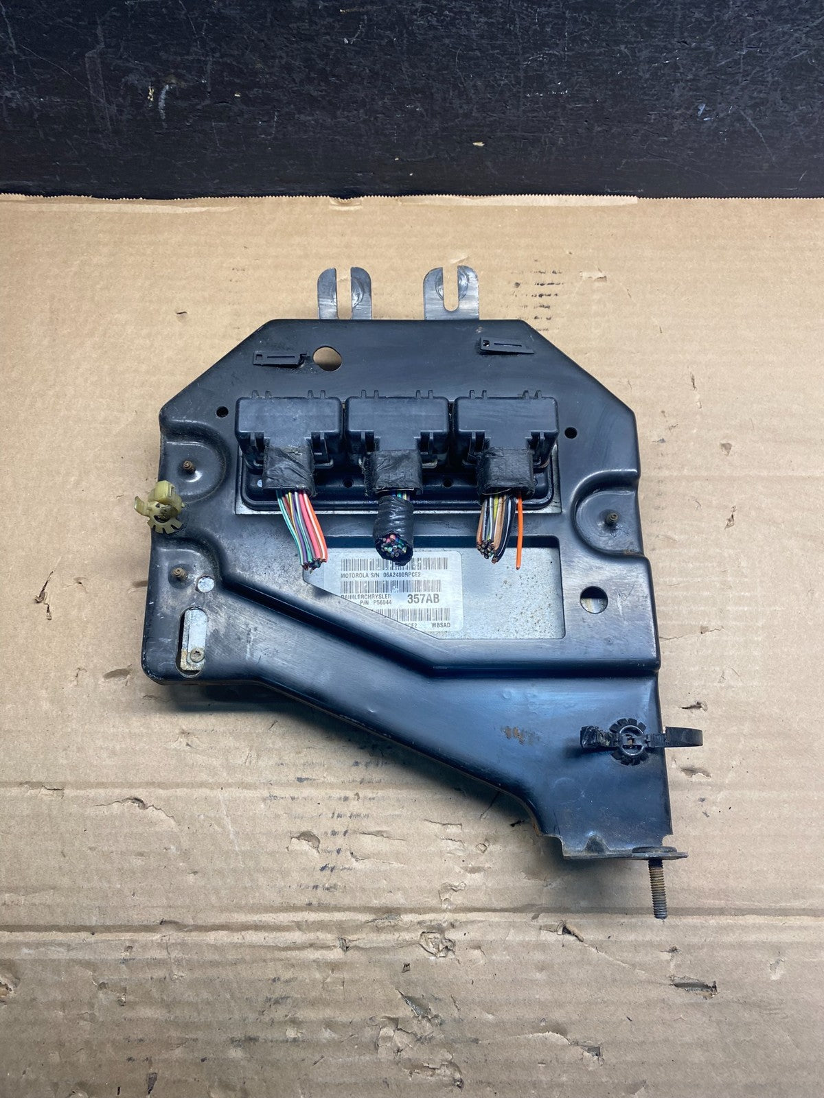 2002 Jeep Grand Cherokee 4.0L Engine Computer Module ECU ECM AD7648 DG0