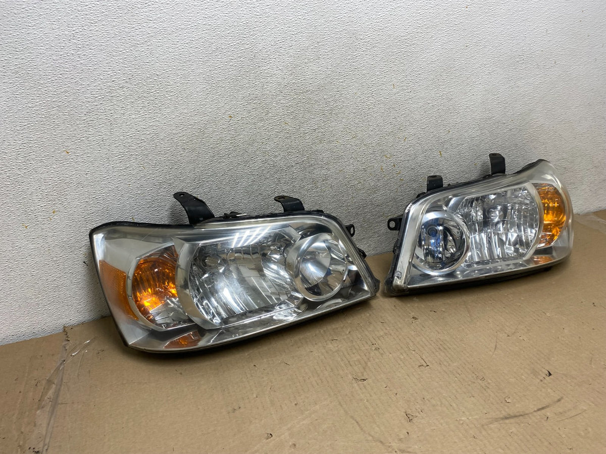 2004 2005 2006 Toyota Highlander Headlights Left+Right Side AH6783 DW1