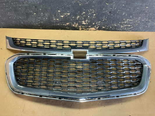 2014-2016 Chevrolet Malibu Front Lower Upper Bumper Grille Grill AA2267 DG0