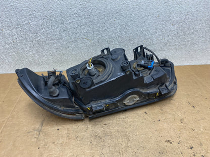 1997 - 2000 BMW E39 5 Series Headlight Right Passenger RH Halogen OEM T5172 DW7