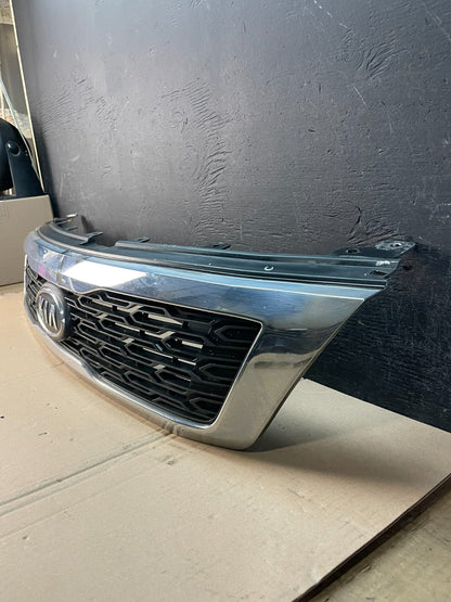 2011 2012 Kia Sedona Front Upper Grill Grille AD8389 DG1