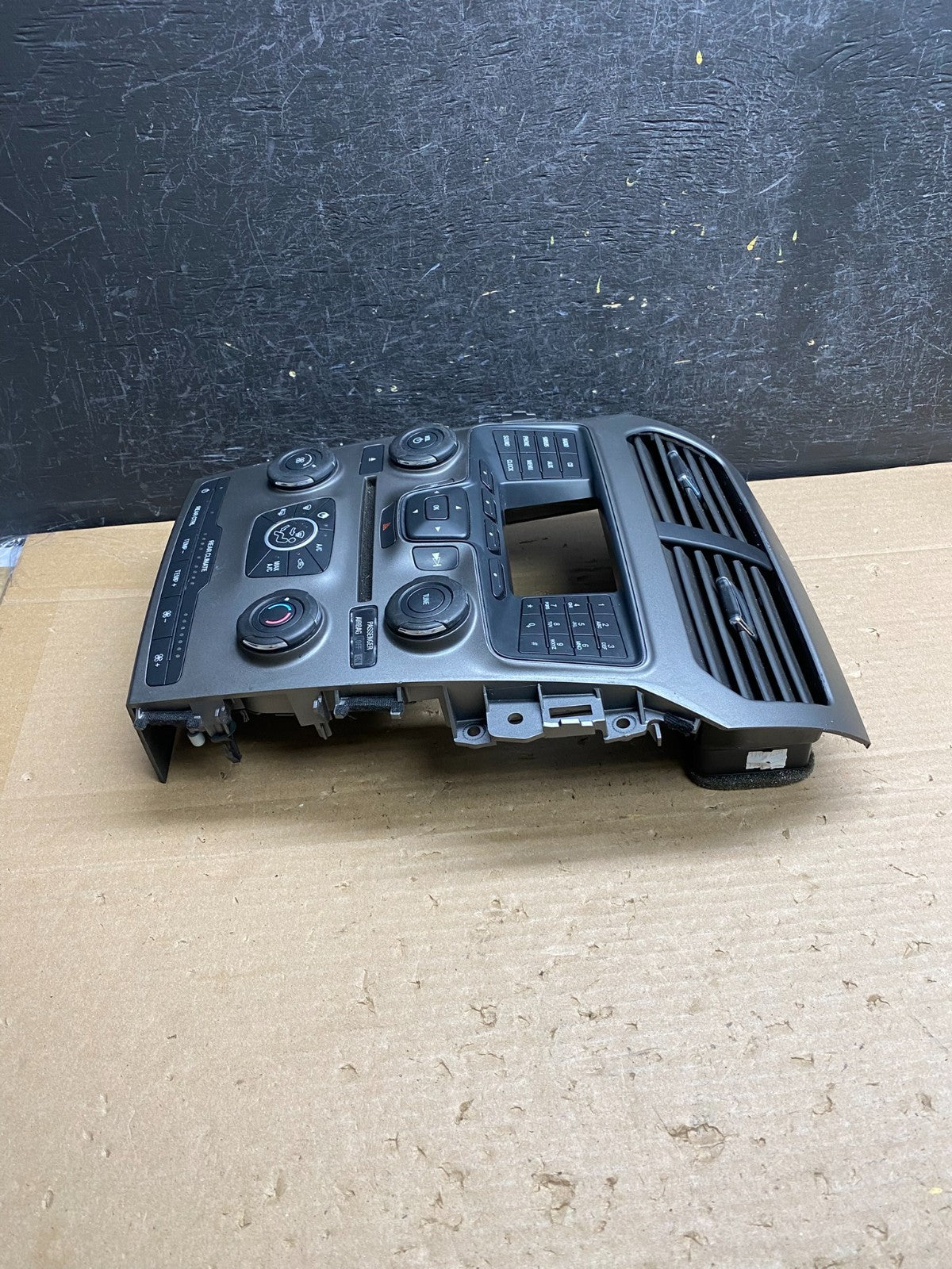 2011 to 2014 Ford Explorer Radio Climate Control Trim Bezel Panel AG6395 DG3