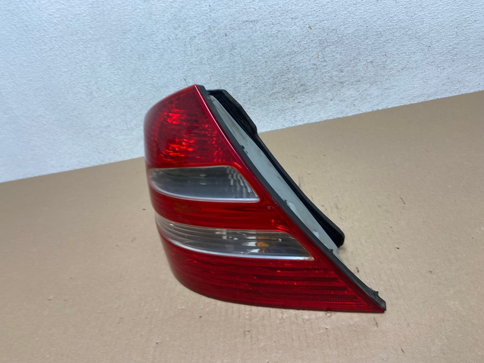 2003-2006 Mercedes E Class Sedan Left Driver LH Side Tail Light AE7211 LK1