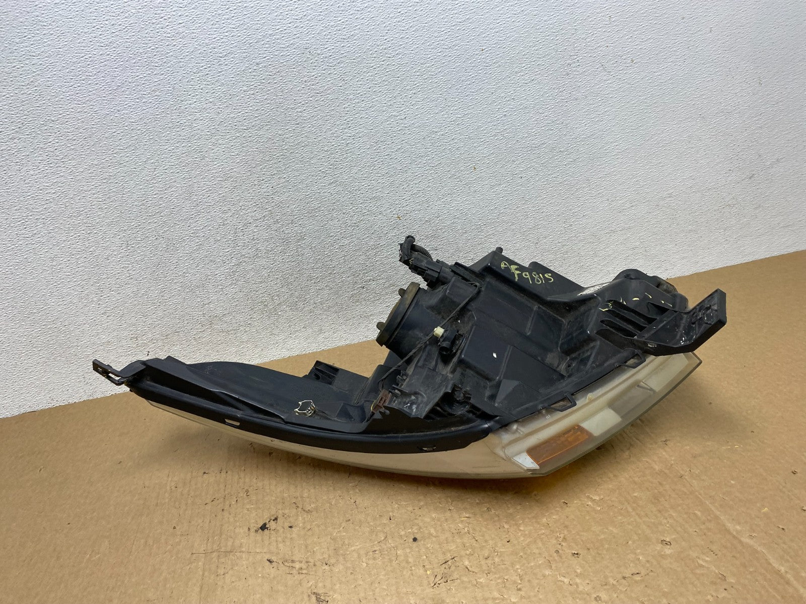2011 to 2015 Ford Explorer Right Passenger Halogen Headlight AF9815 DW11