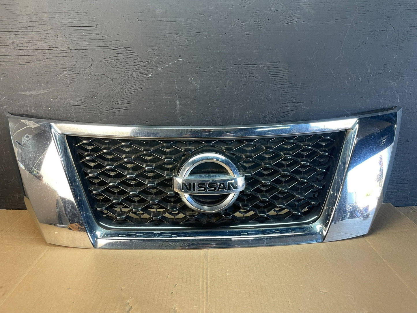 2013-2016 Pathfinder  Front Upper Chrome Grill Grille OEM AC2244 DG0