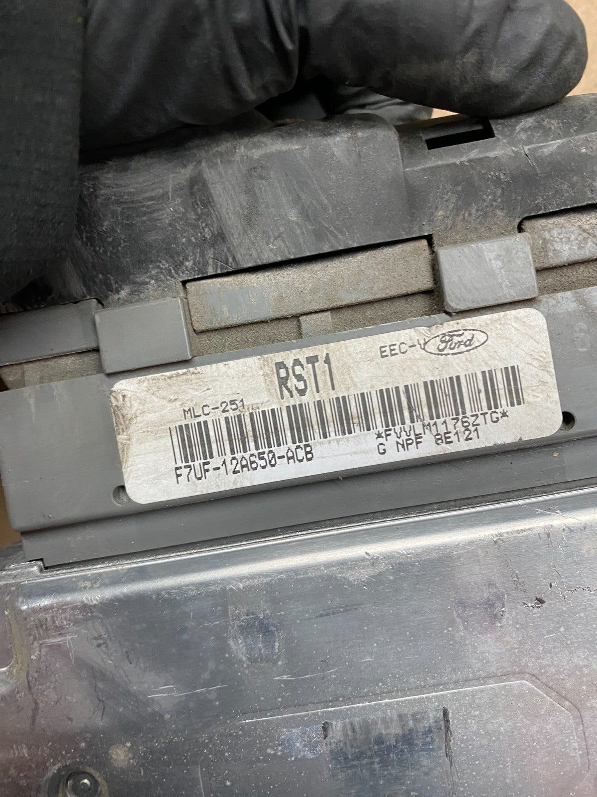 1997 Ford Van E150 E250 5.4L Engine Control Module Unit ECU ECM  w2439 DG3