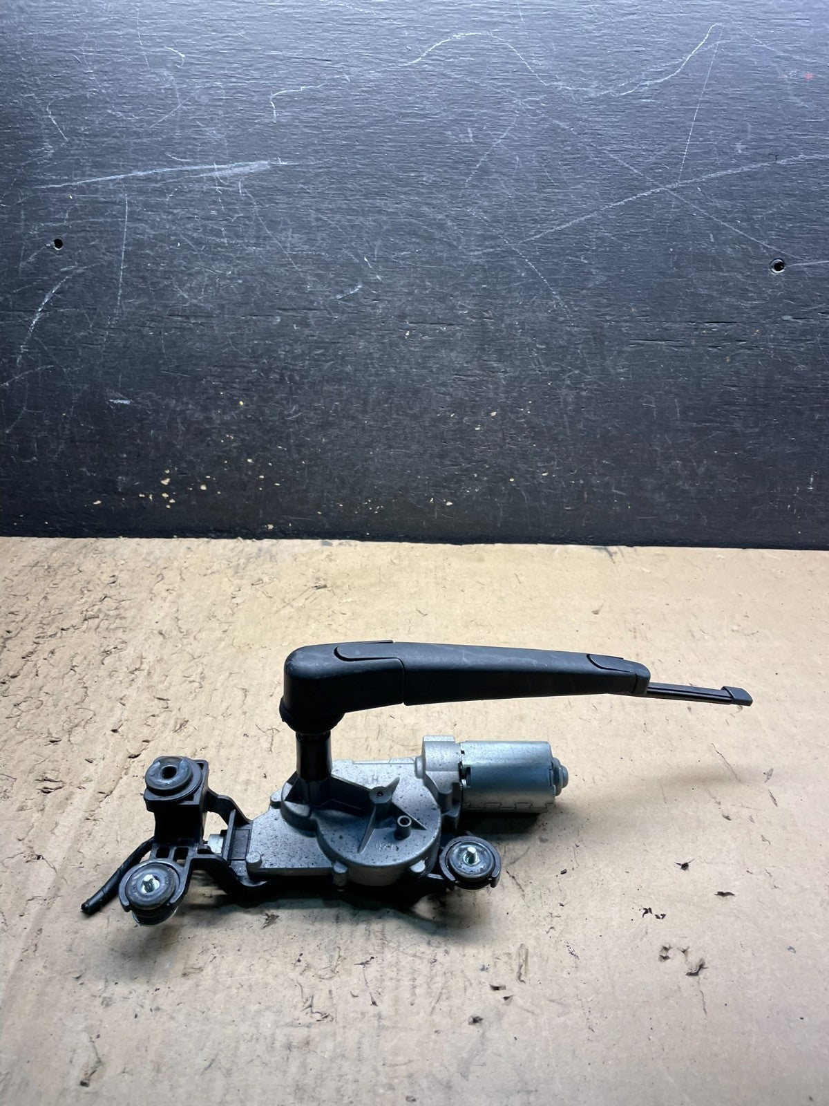 2012 - 2017 Hyundai Veloster Rear Glass Windshield Wiper Motor W6851 DG1