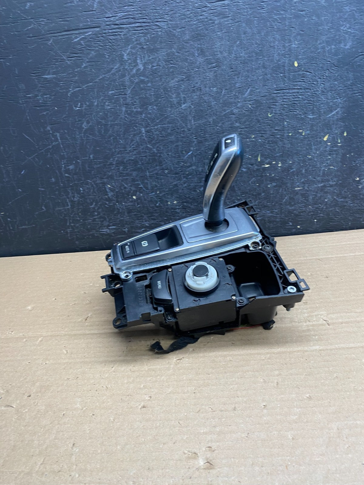 2007 to 2013 BMW X5 E70 Shift Shifter Selector Gear W/ Bezel AG0147 DG3