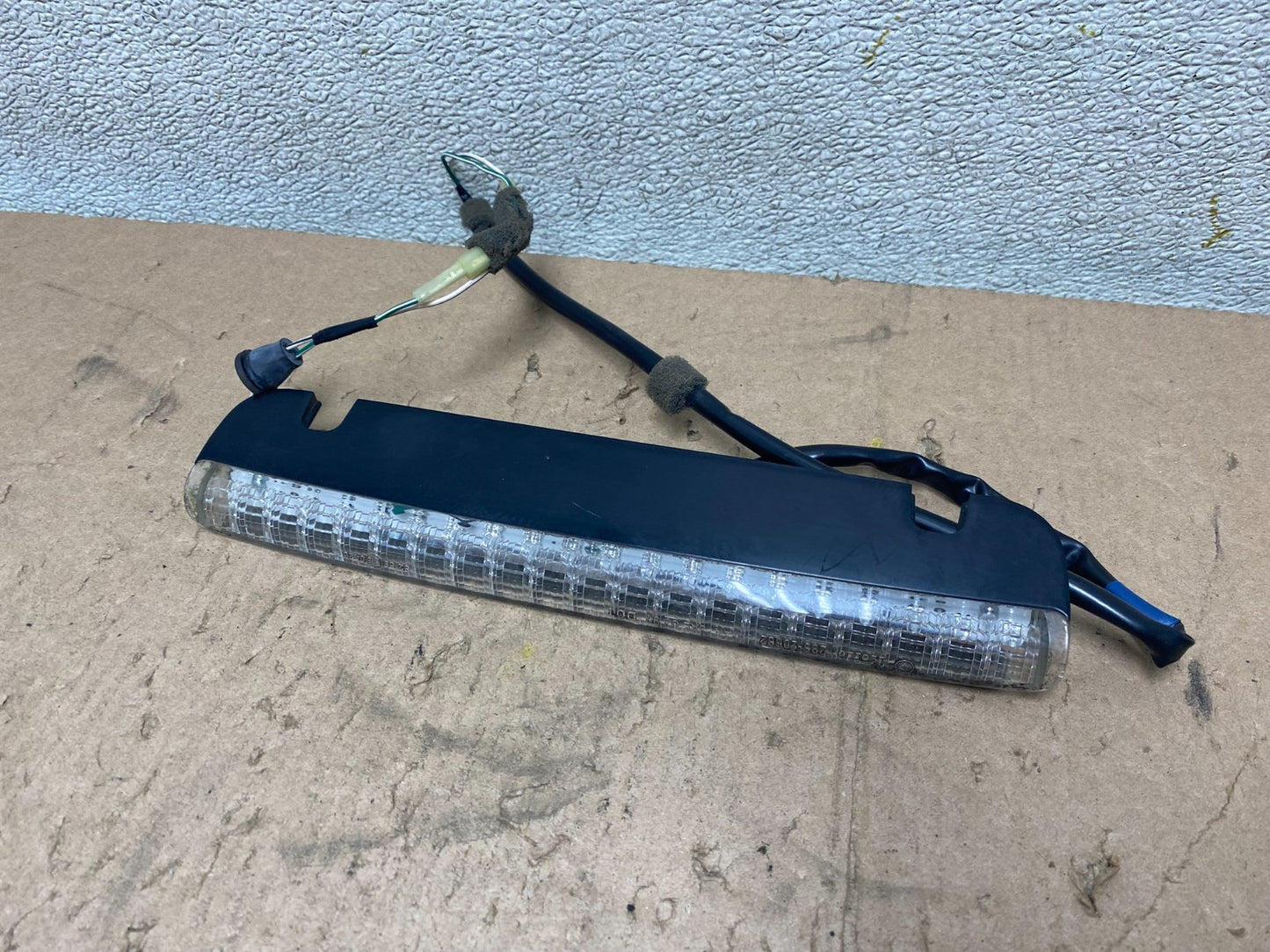 2008-2014 Subaru Tribeca Spoiler 3RD Third Brake Light 84701XA010 S4143 PS1