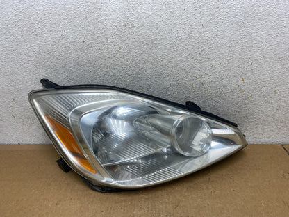 2004-2005 Toyota Sienna Right Passenger Halogen Headlight AI3462 DW0