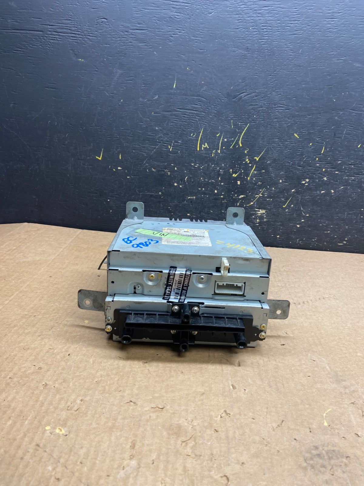 2006 Subaru Tribeca CD Player Radio Receiver Control Z4123 DG0