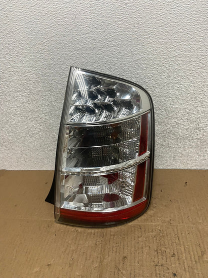 2006 to 2009 Toyota Prius Tail Light Right Passenger Side AB8219 LK0