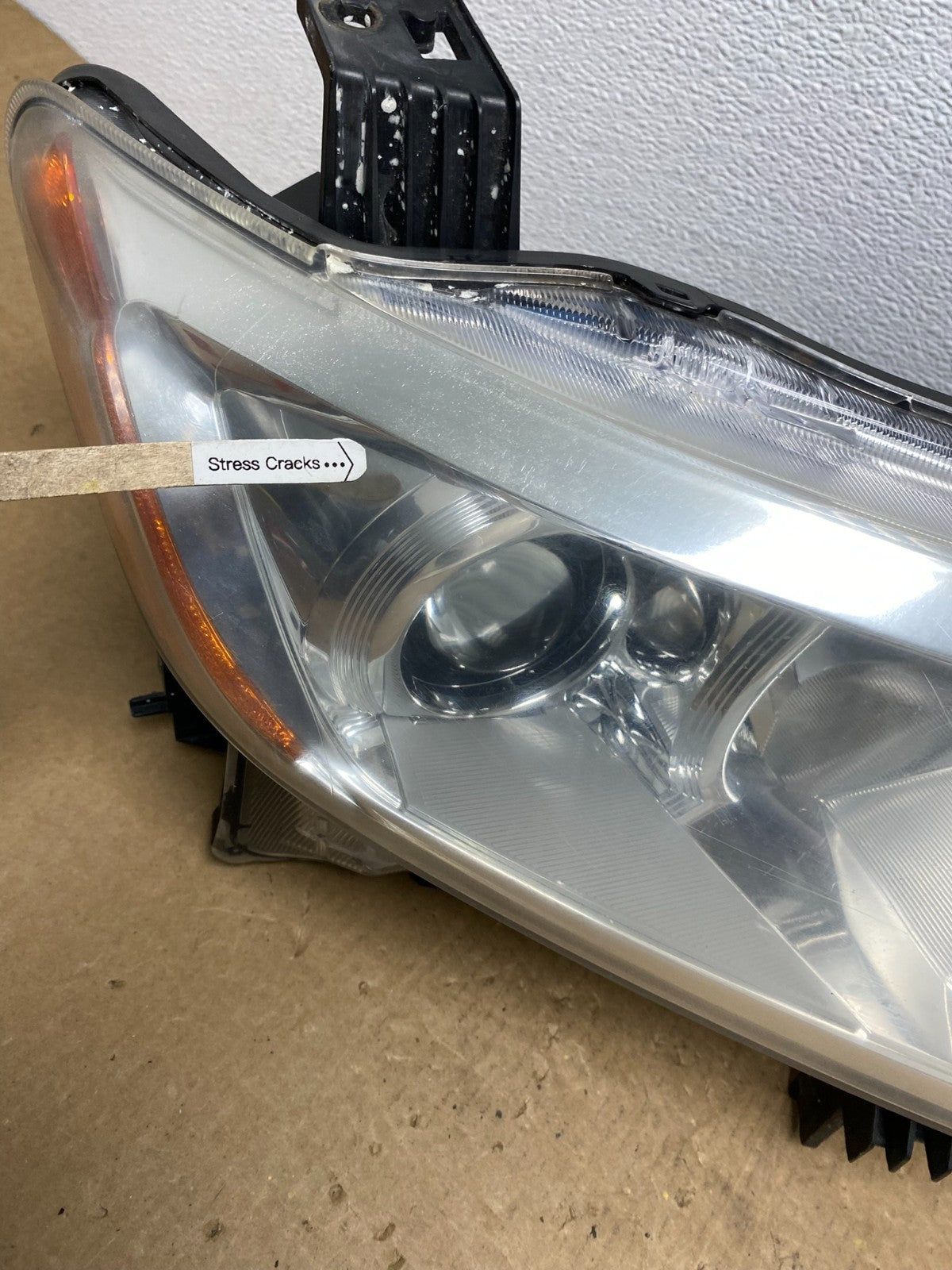 2012 to 2017 Nissan Quest Right Passenger RH Headlight Halogen AC1308 DW4