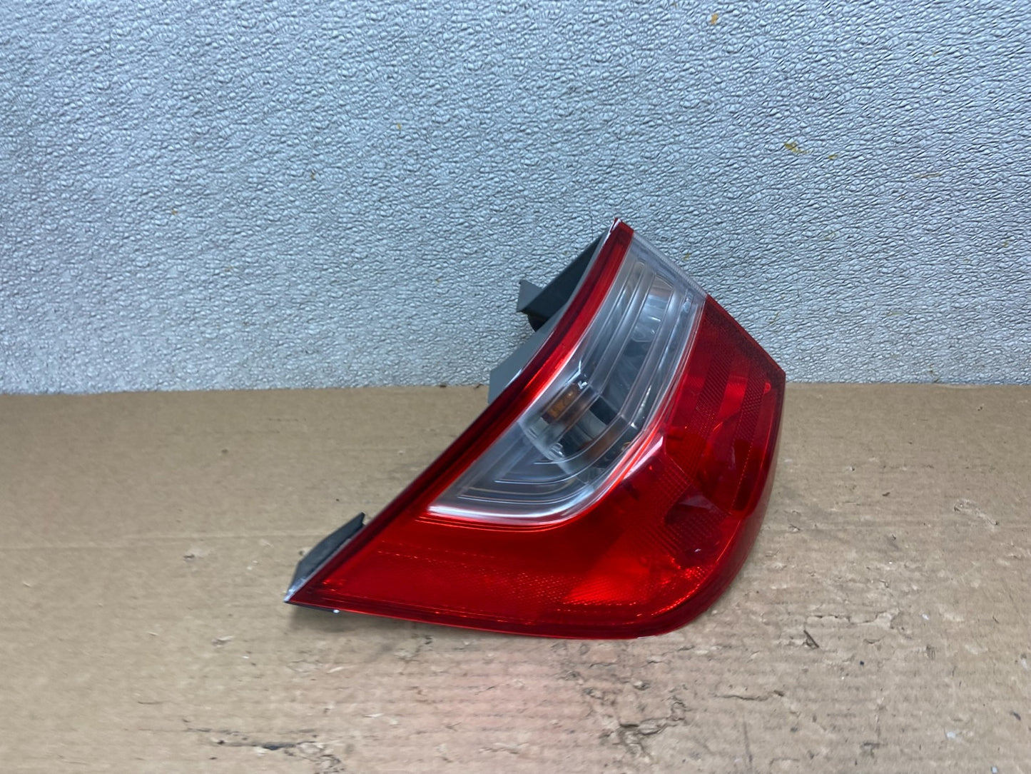2011 2012 2013 Honda Odyssey Left Driver Side Tail Light OEM AB4905 LK2