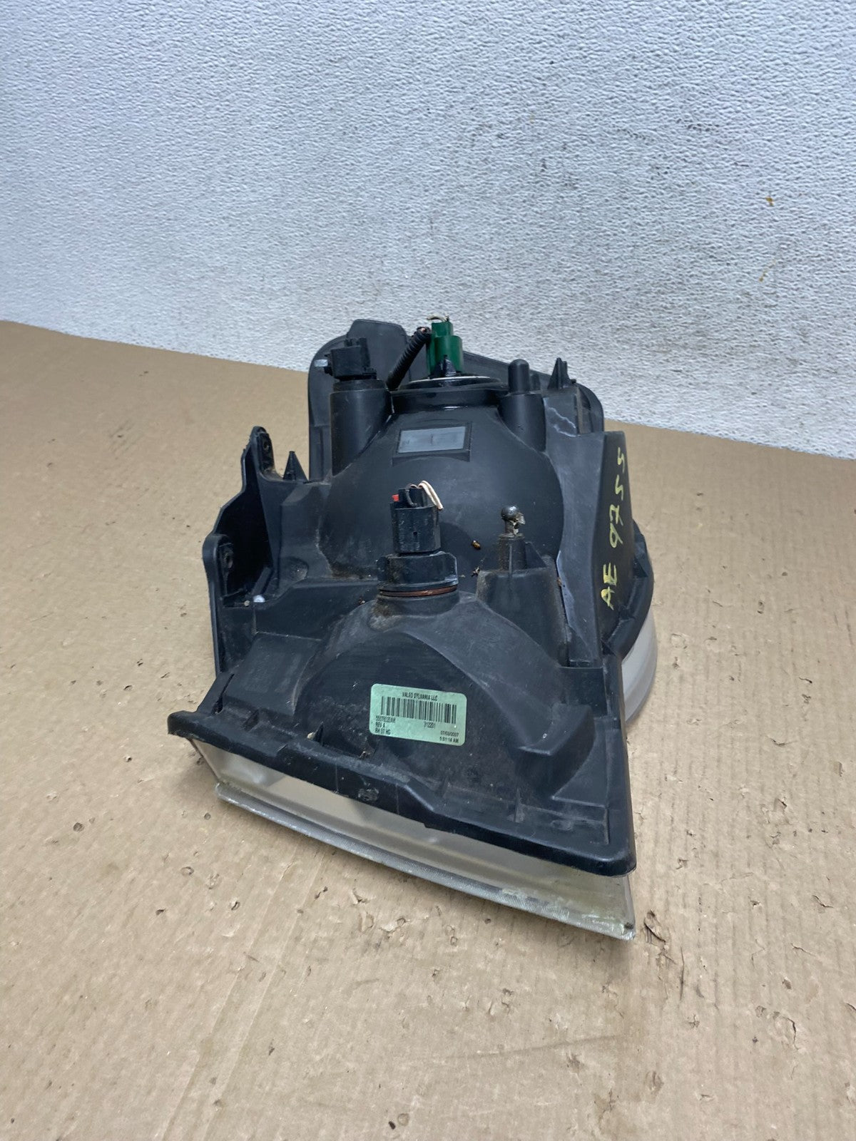 2007 2008 2009 Chrysler Aspen Right Passenger RH Halogen Headlight AE9755 DW8