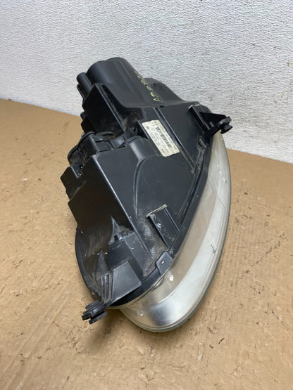 2005 - 2010 Volkswagen Jetta Right Passenger RH Side Headlight Halogen AD8820 DW7