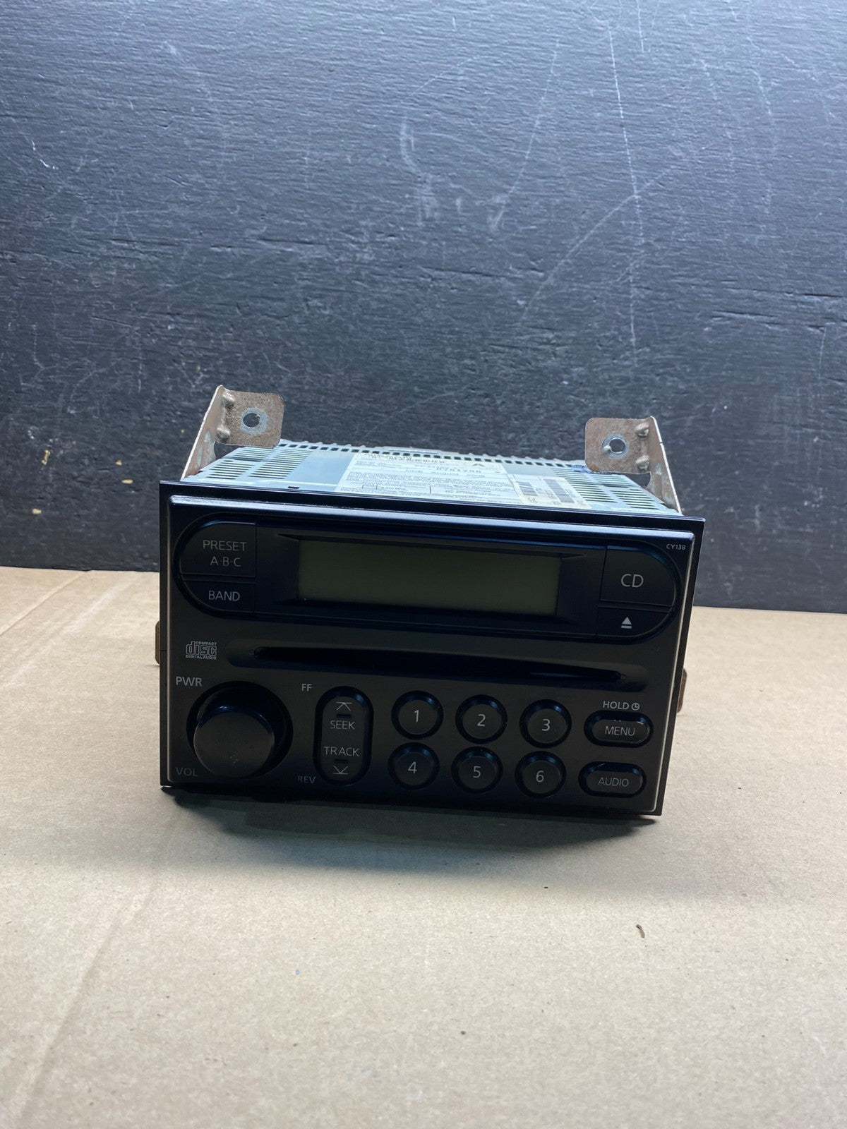 2005 to 2007 Nissan Xterra AM FM CD Player Radio Receiver AG3598 DG0