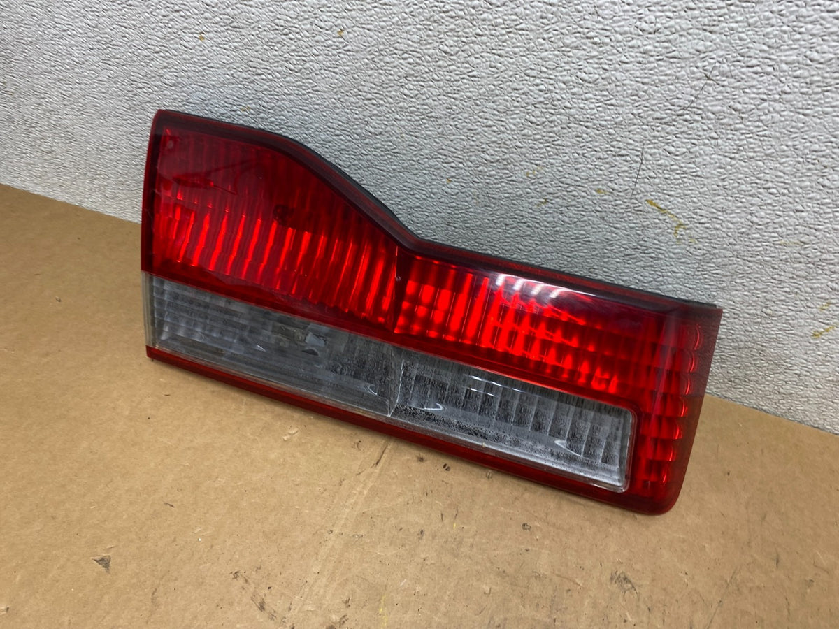 2001 to 2002 Honda Accord Left Driver LH Side Inner Tail Light Q7400 DW1